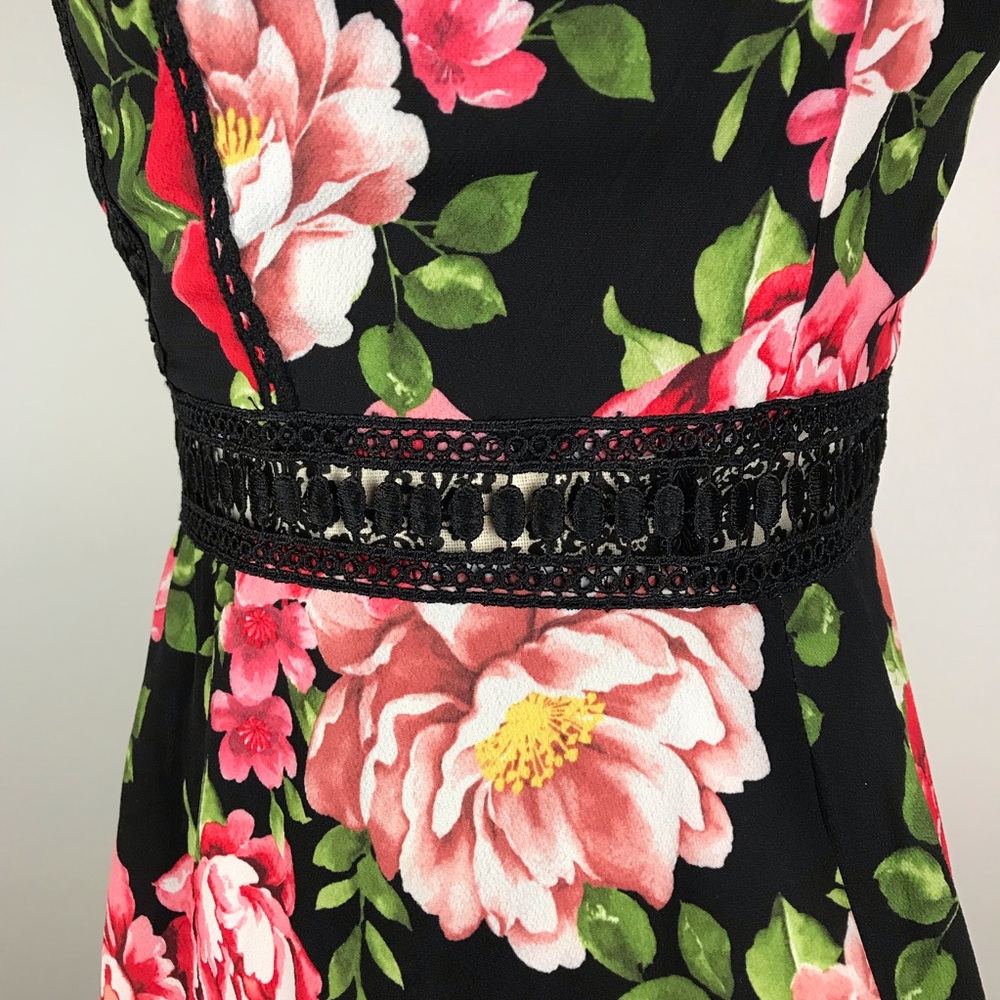 Women’s Sleeveless Mini Floral Dress, Small - Picture 3 of 9